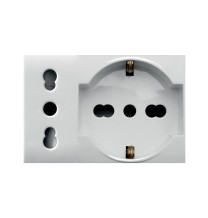 Presa composta da una Trivalente Schuko e una Bipasso Ave Whitek 44609015MB