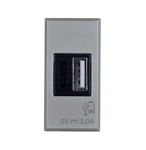 Caricatore Usb Tipo A Alimentazione 230V uscita 5V 3A Ave Allumia 443082USB3A