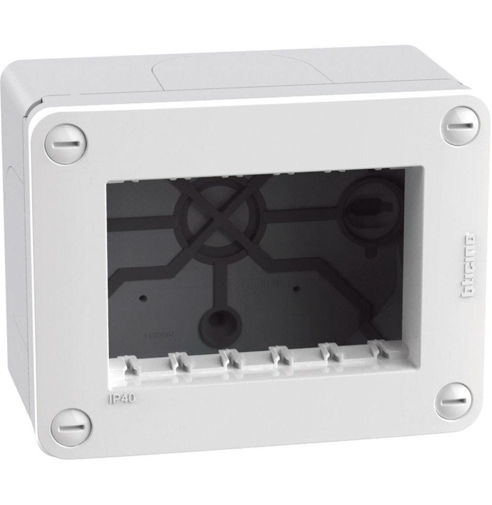 Scatola Bticino MatixGo stagna 3 moduli IP40 Bianco 28403W