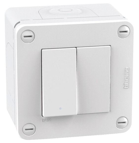 Scatola Da parete Bticino MatixGo con Interruttore e falso polo IP40 Bianco 28402W1