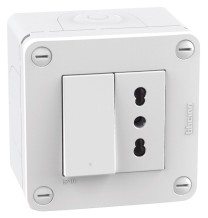 Scatola da parete Bticino MatixGo con Interruttore e Presa Bipasso IP40 28402W2