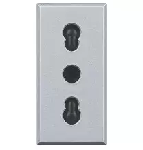 Presa Bipasso con alveoli protetti Bticino Axolute Chiara HC4180