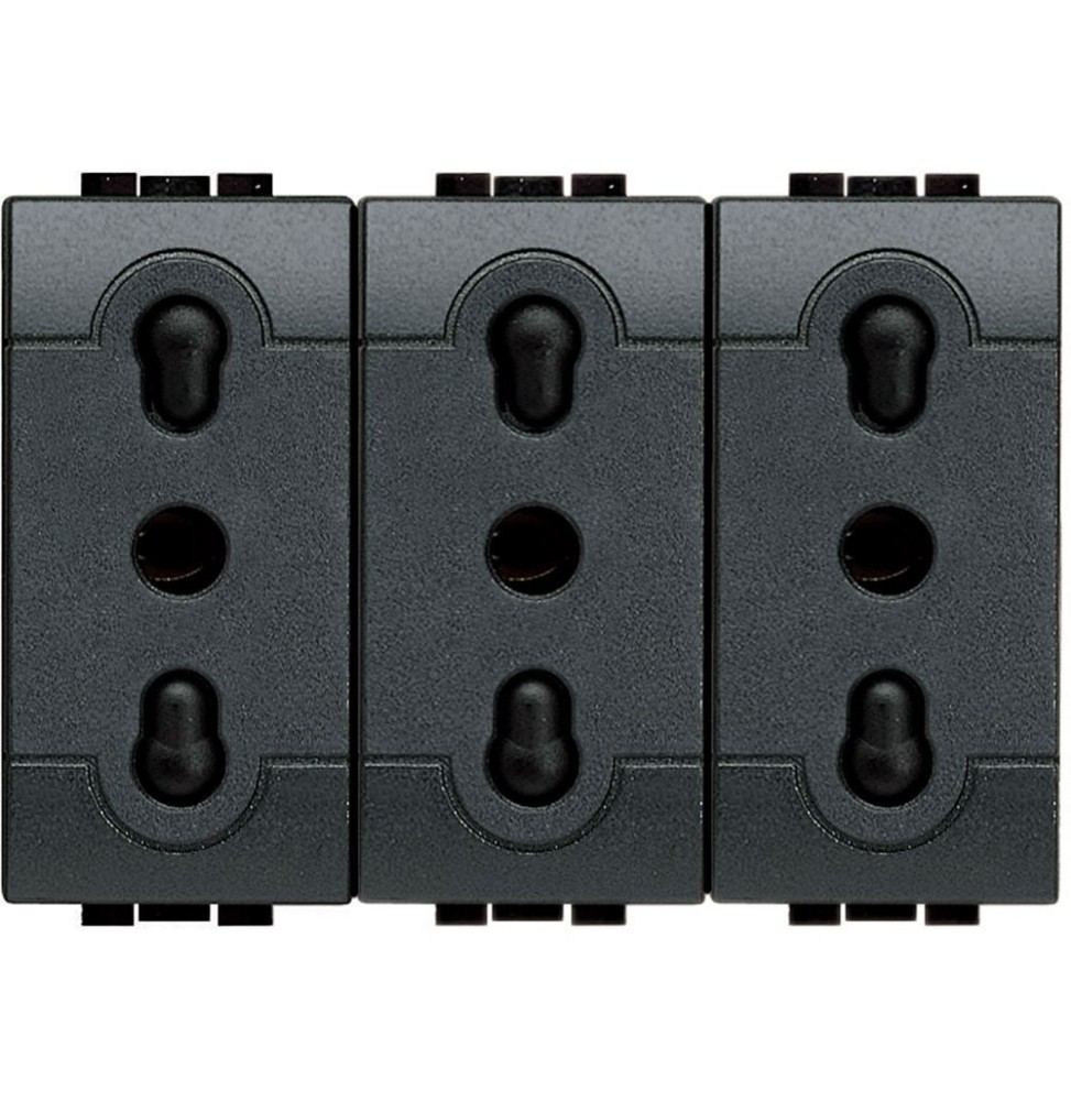Presa Triplex Bipasso con alveoli protetti Bticino Living International L41803