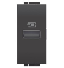 Caricatore USB Living International con una porta Tipo A 15W BTicino L4191A