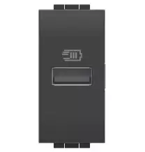 Caricatore USB Living International con una porta Tipo A 15W BTicino L4191A