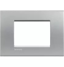 Placca 3 Posti LivingLight Bticino Tech LNA4803TE