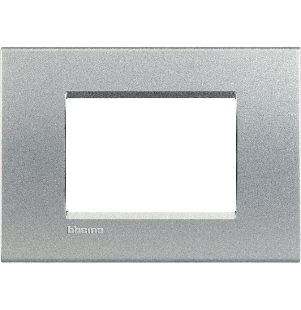 Placca 3 Posti LivingLight Bticino Tech LNA4803TE