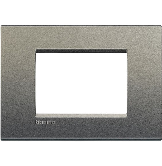 Placca 3 Posti LivingLight Bticino Avenue LNA4803AE