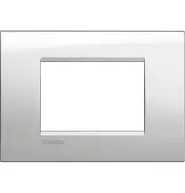 Placca 3 Posti LivingLight Bticino Argento Lunare LNA4803GL