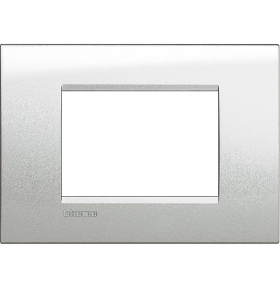 Placca 3 Posti LivingLight Bticino Argento Lunare LNA4803GL