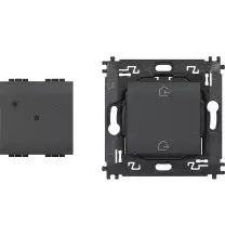 Gateway per il controllo di luci prese e tapparelle Bticino Living L4500C