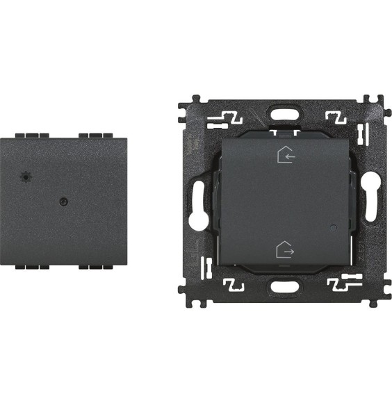 Gateway per il controllo di luci prese e tapparelle Bticino Living L4500C