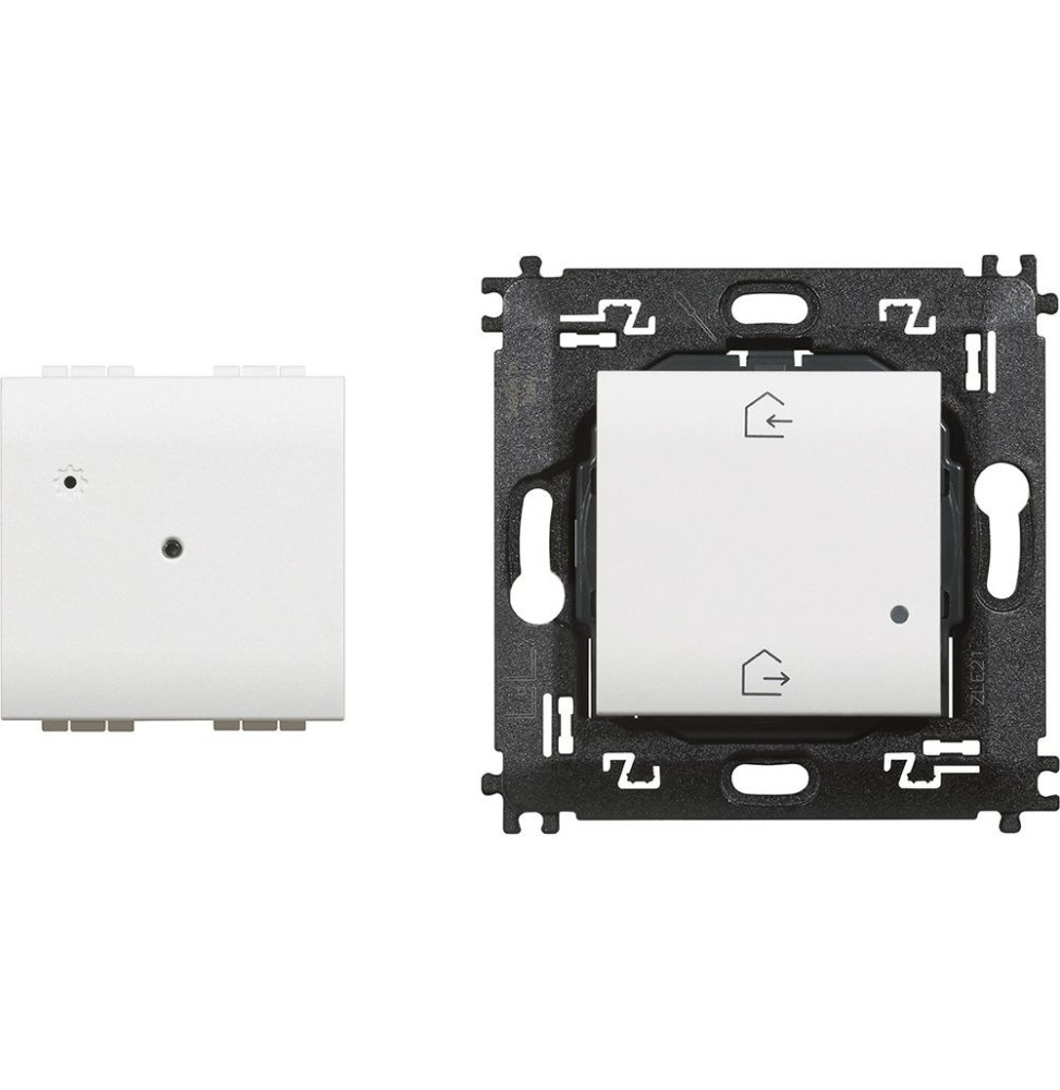 Gateway per il controllo di luci prese e tapparelle Bticino Light N4500C