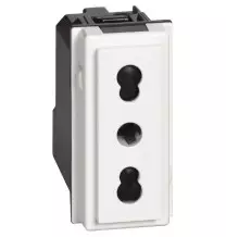 Presa elettrica Living Now Bipasso 16 A colore Bianco Bticino KW4180