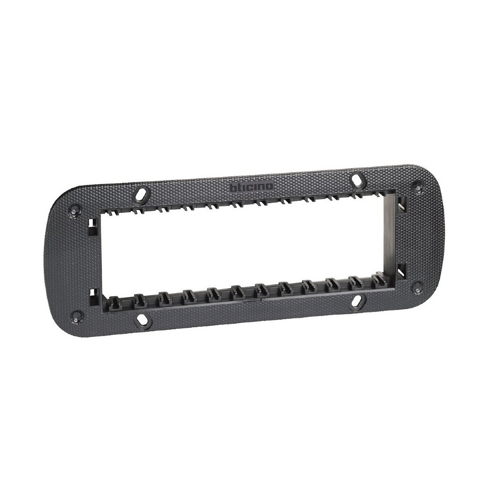 Supporto 6 moduli fornito con valva di protezione Bticino Living Now K4706