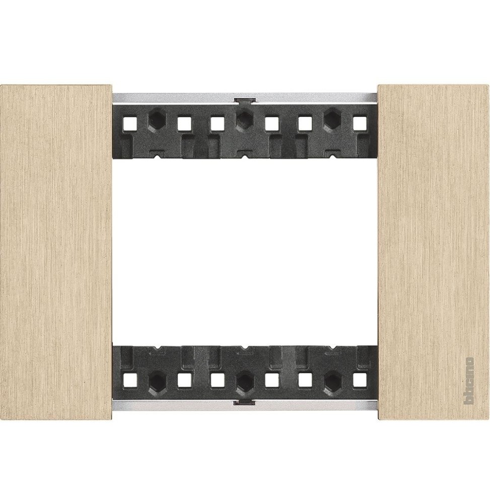 Placca Bticino Living Now Oro tre posti Zama KA4803ZW