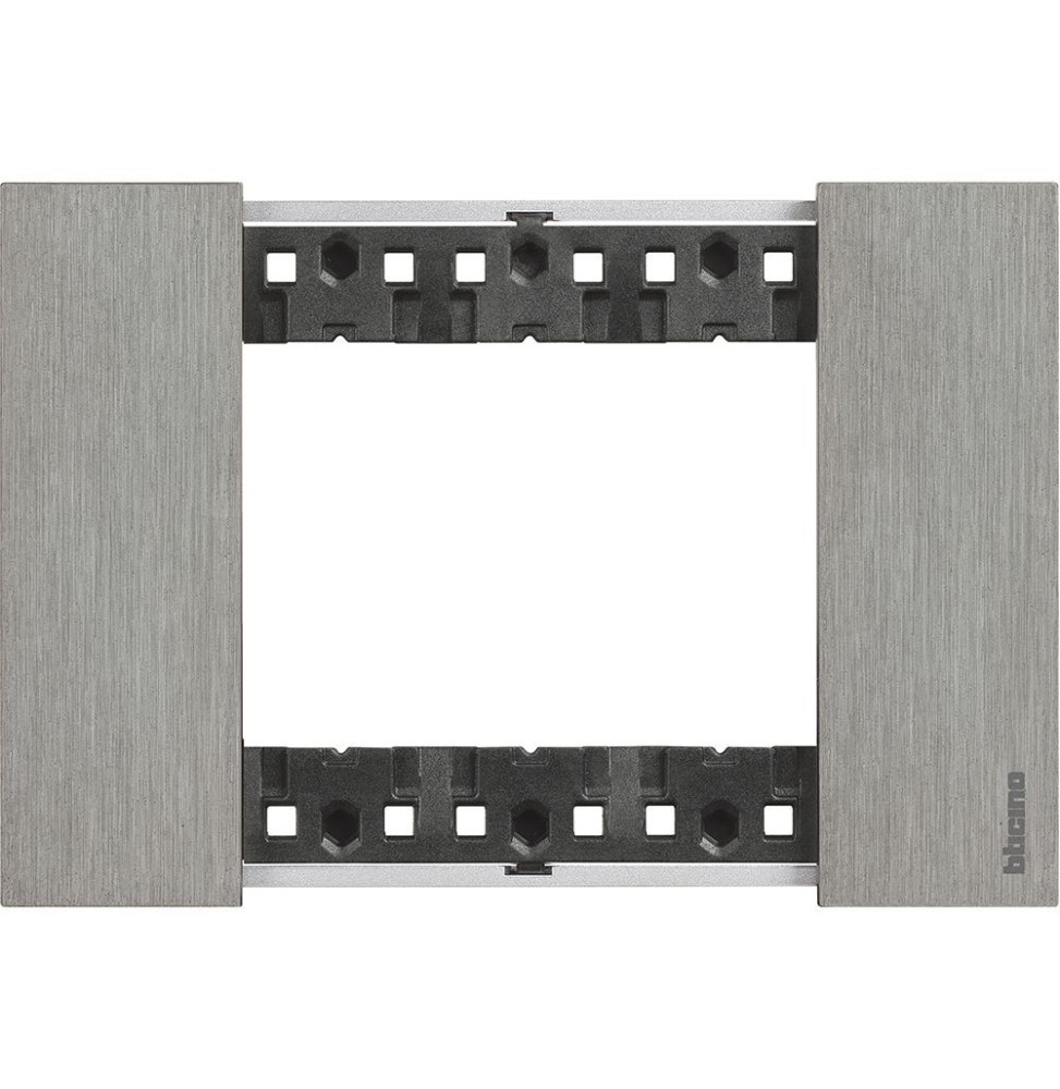 Placca Bticino Living Now Acciaio tre posti Zama KA4803ZG