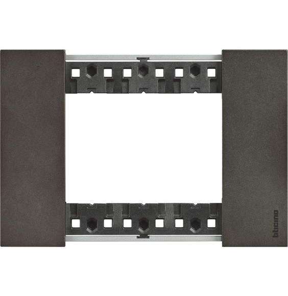 Placca Bticino Living Now Space tre posti Zama KA4803NG