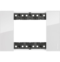 Placca Bticino Living Now Ghiaccio  tre posti tecnopolimero KA4803DW