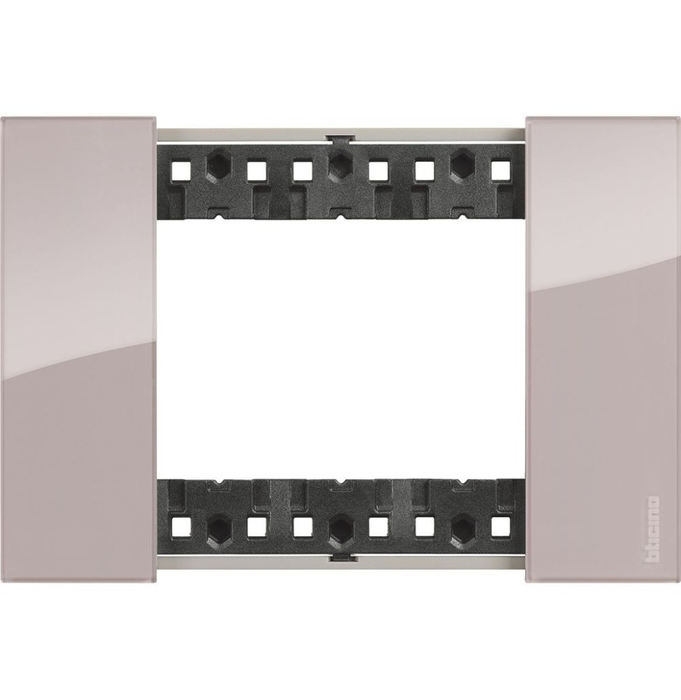 Placca Bticino Living Now Aura  tre posti tecnopolimero KA4803DM