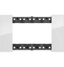 Placca Bticino Living Now Ghiaccio  quattro posti tecnopolimero KA4804DW