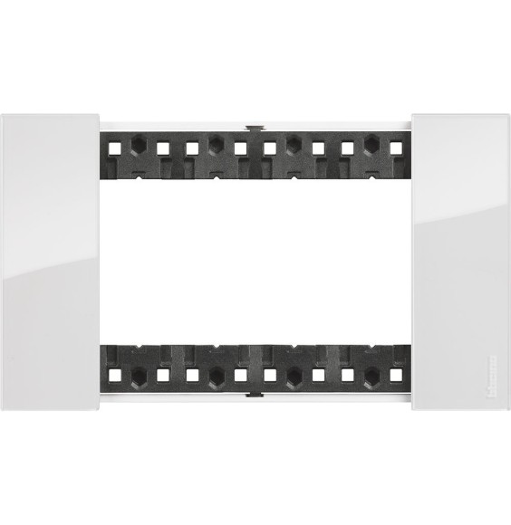 Placca Bticino Living Now Ghiaccio  quattro posti tecnopolimero KA4804DW