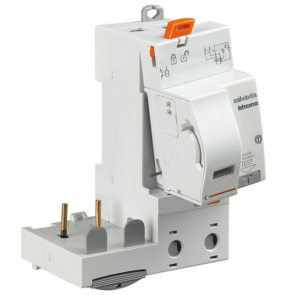 Blocco differenziale 2 Poli 63A 0,03 Tipo AC Bticino G23AC63