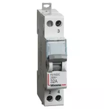 Commutatore con zero centrale 1 contatto NO 32A  Bticino F61N32C