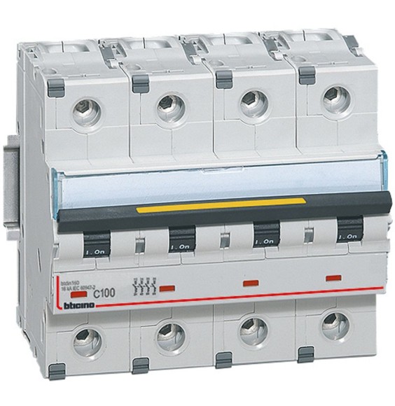 Interruttore magnetotermico Bticino FT84C100 16 kA 4P Curva C 100A