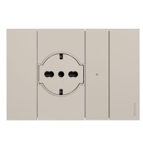 Modulo per presa connessa con controllo consumi Bticino Living Now K4531C