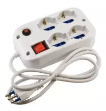 Multipresa Quadrata a 4 uscite Schuko - Bivalenti Cavo 1,5 m Master 70430