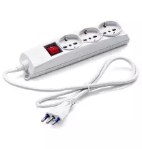 Multipresa 3 uscite Universale Schuko + Bivalenti Cavo m.1,2 Master 72390