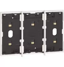 Frame elettrificato per 3 comandi digitali Bianco Living Now BTicino KW8103