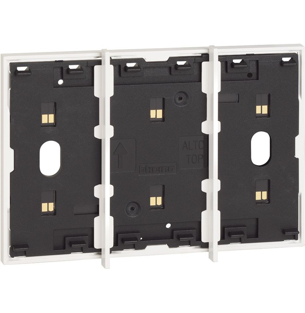 Frame elettrificato per 3 comandi digitali Bianco Living Now BTicino KW8103