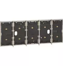 Cornice elettrificata con barrette estetiche per 5 comandi BTicino KM8104P1