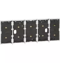 Cornice elettrificata con barrette estetiche per 5 comandi BTicino KW8104P1