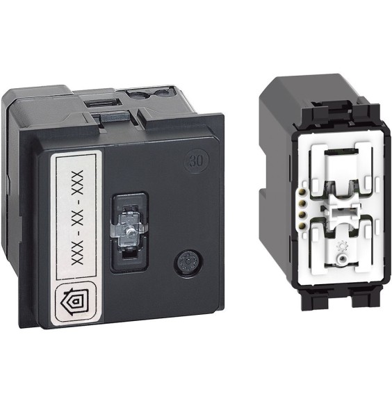 Gateway per il controllo di luci prese e tapparelle Bticino Living Now K4510C
