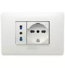 Kit supporto e placca con Presa Bivalente e Schuko Master IMK21597