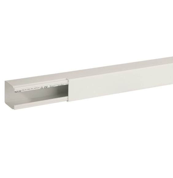 Canalina 40x40 completa di coperchio Bocchiotti TA-EN 40x40 W