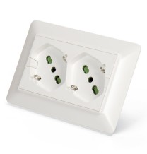 Multipresa da incasso in scatola 3 posti con 2 schuko Bianca FME 42100-27